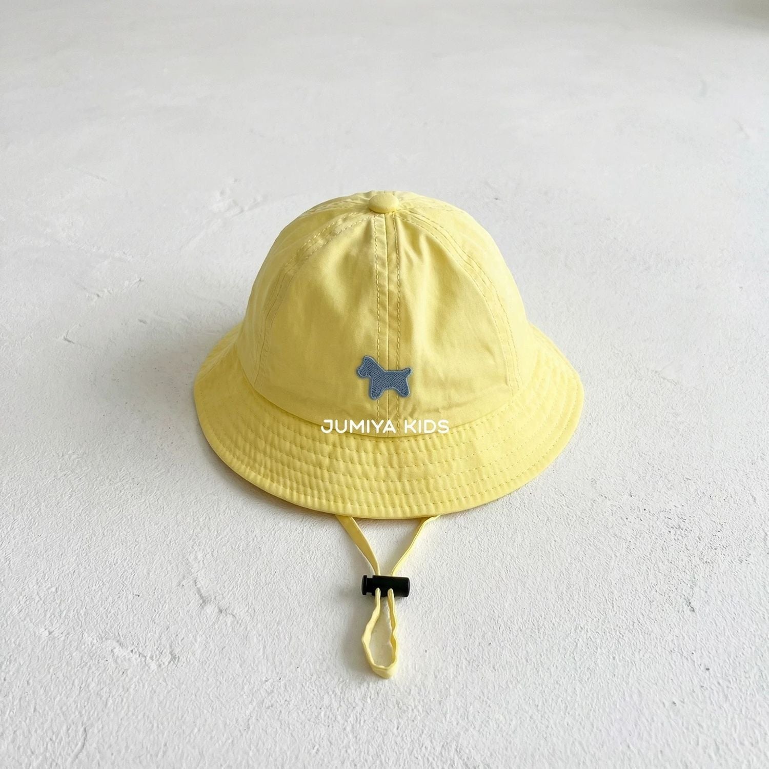 Chapeau bébé Fisherman avec petite broderie spade pour la protection du soleil