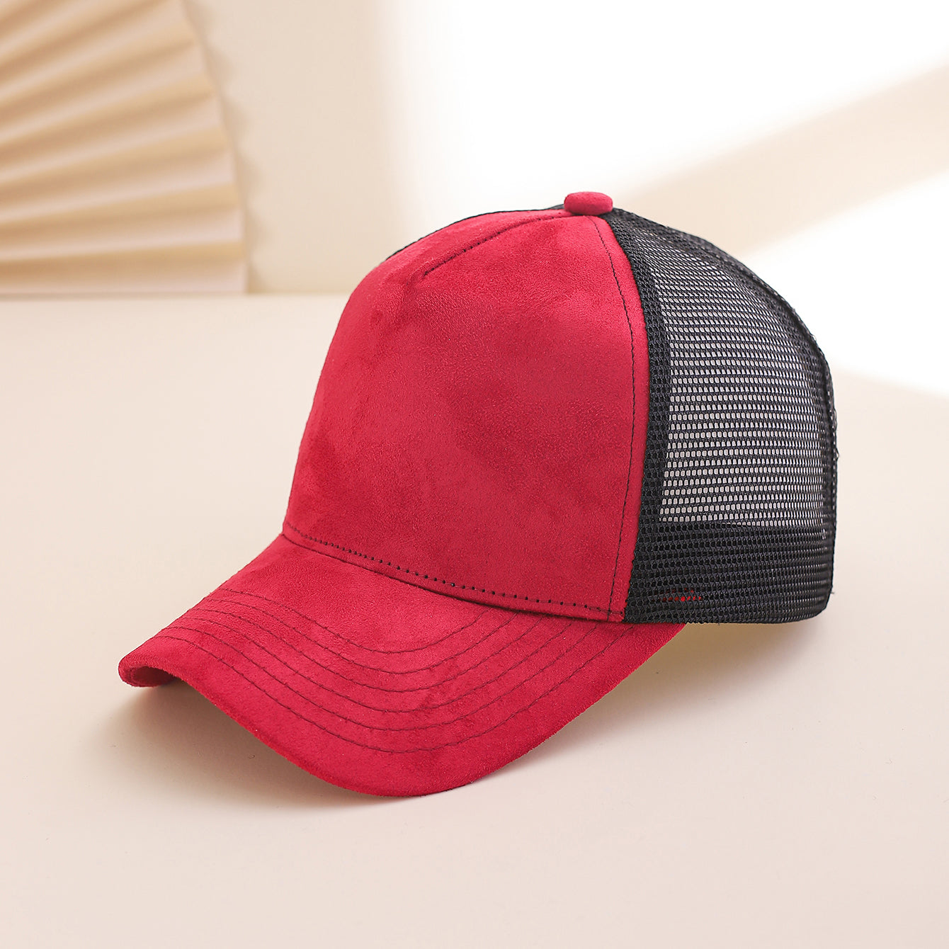 Simple et polyvalent Imitation Tissu Suede Casquette de baseball multicolore pour l'été extérieur