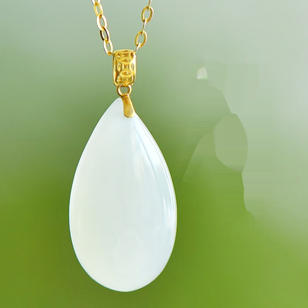 Collier pendentif Jade naturel Niche minimaliste