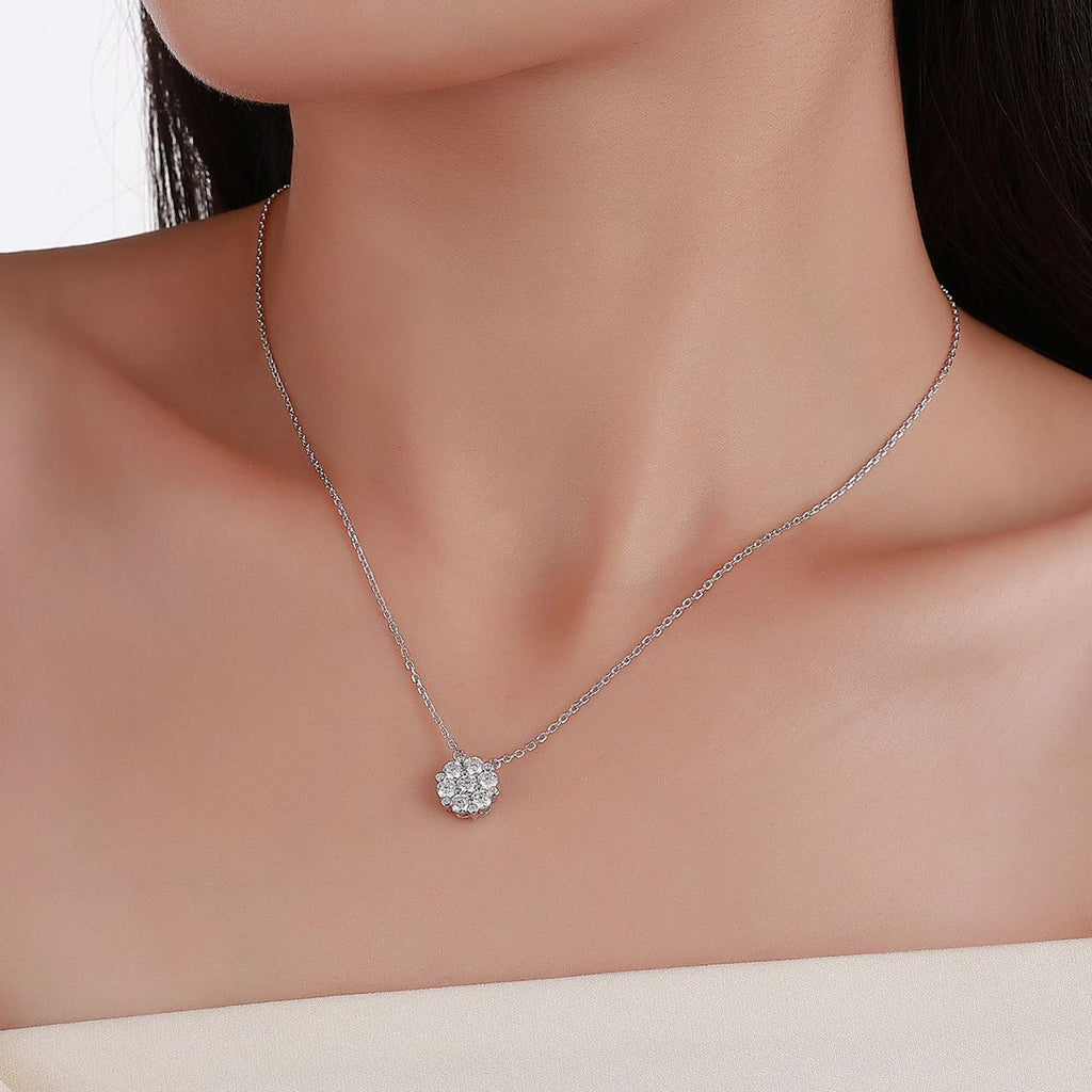 S925 Argent Sterling 7pcs 3.0mm Cluster rond Collier en moissanite 40-45cm D Couleur VVS1 Sil