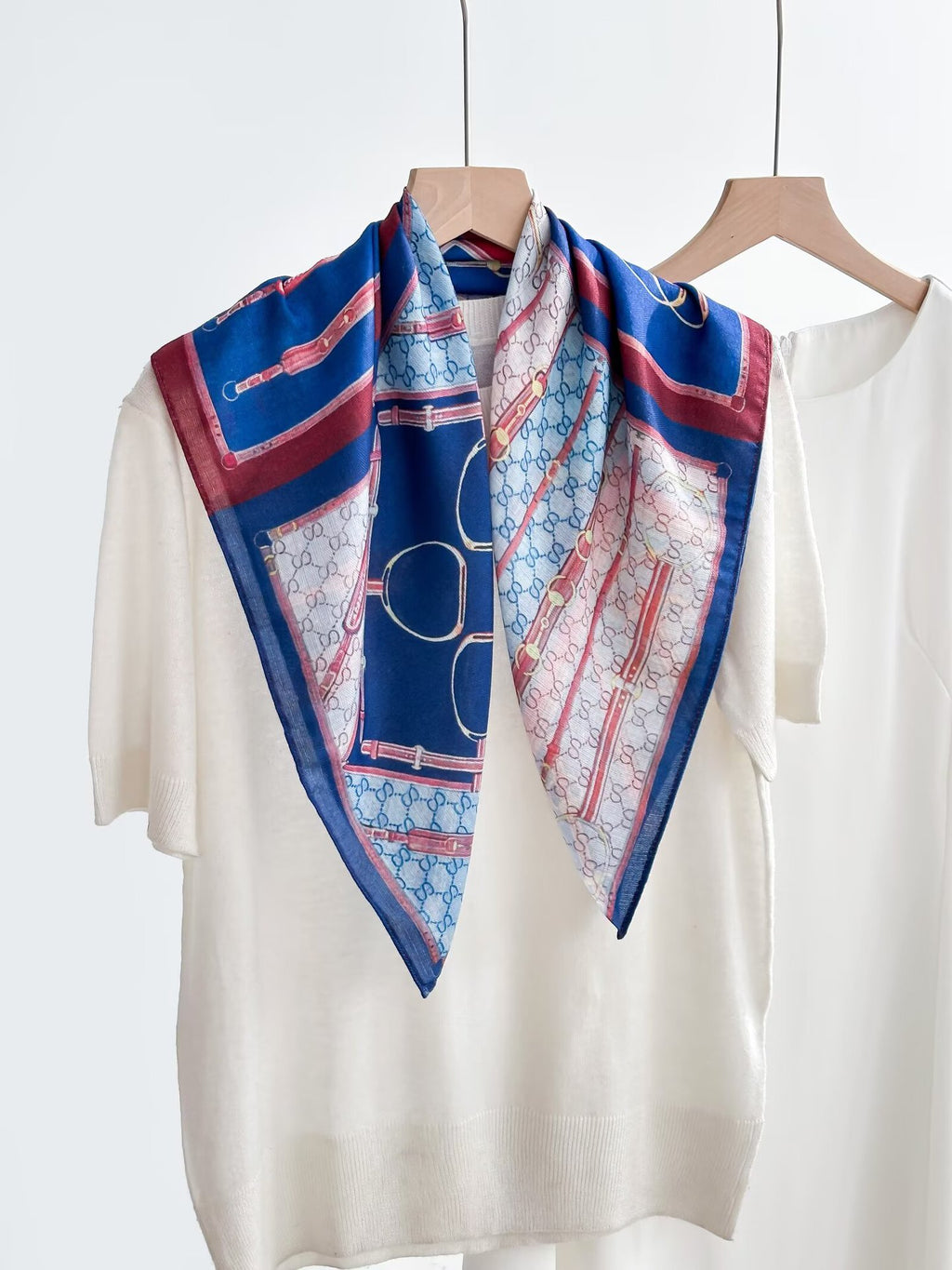 Echarpe de soie haut de gamme vintage pour femmes