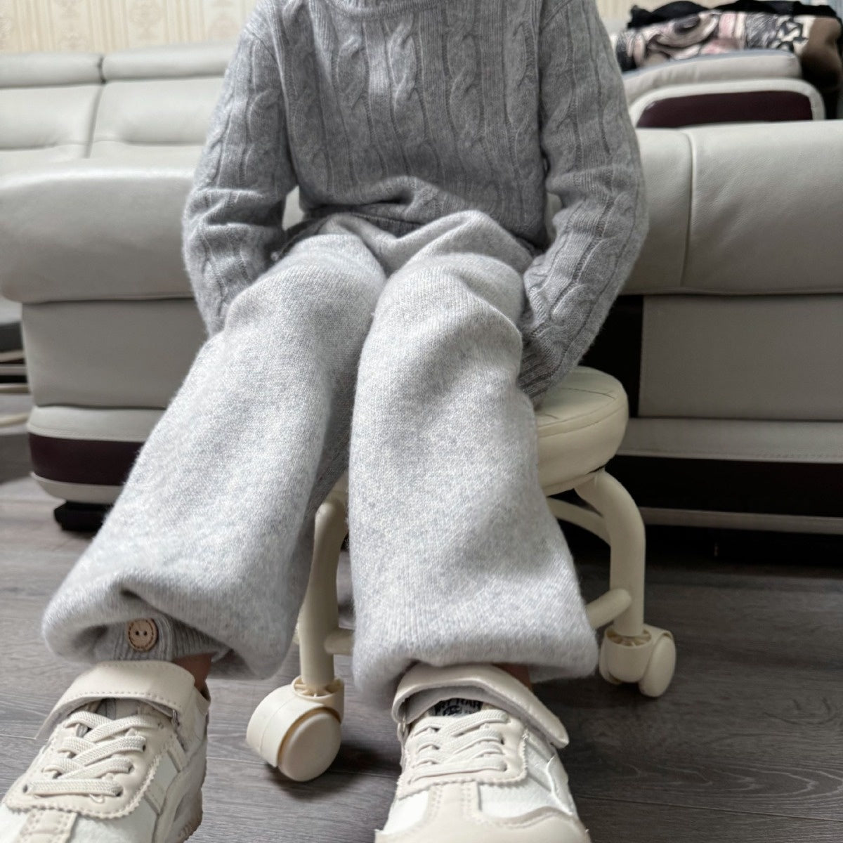Thick, high-waisted Korean-style trousers