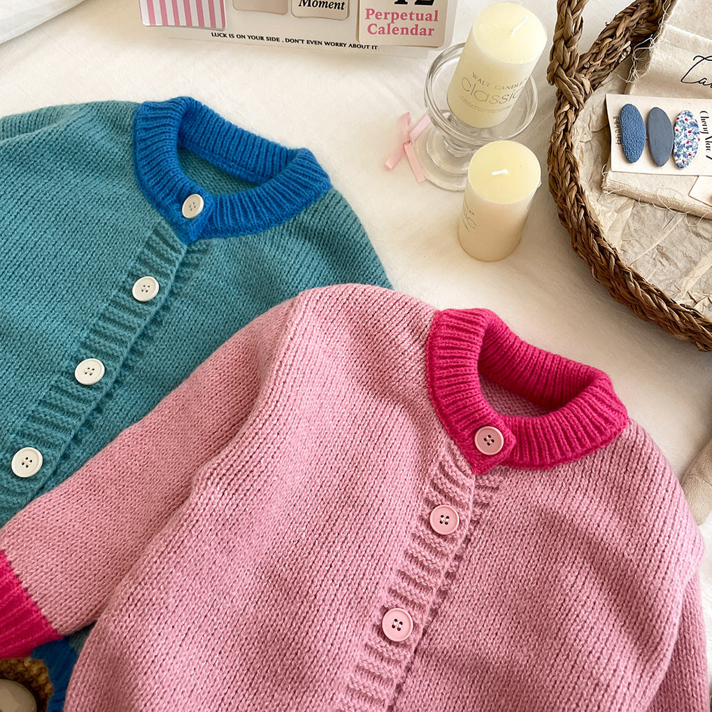 Chandail tricoté à la mode en manteau de fille