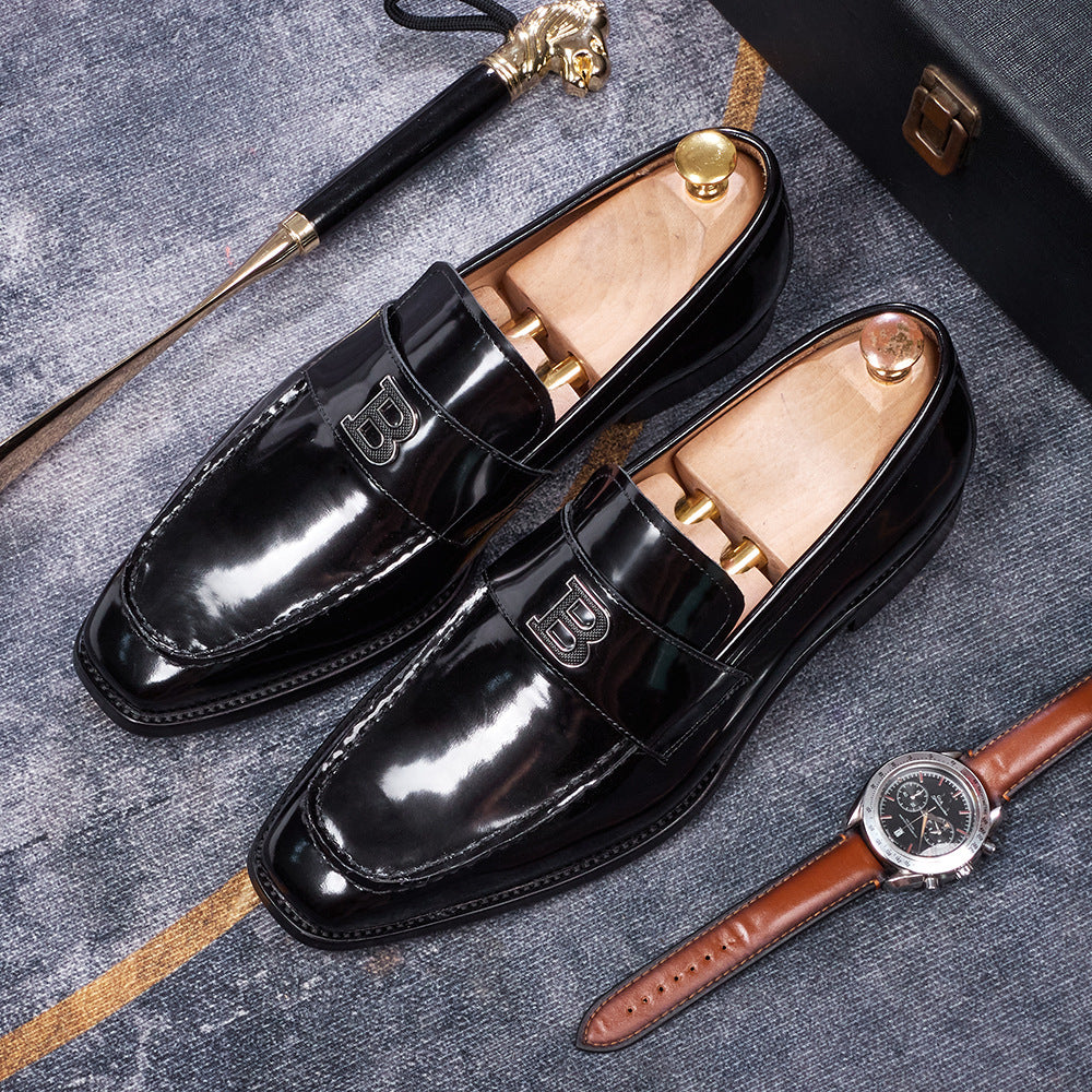 Mocassins pour hommes munis d'une semelle en cuir véritable et entièrement confectionnée de Cowhide