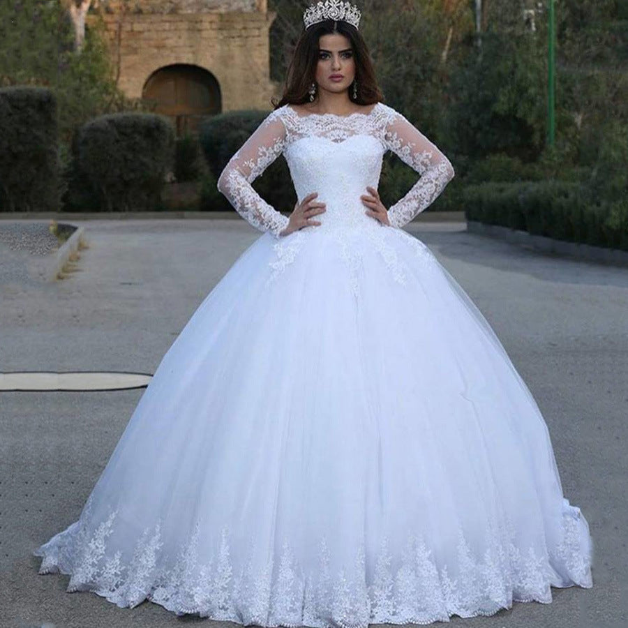 Source Robe de mariée vintage en dentelle blanche
