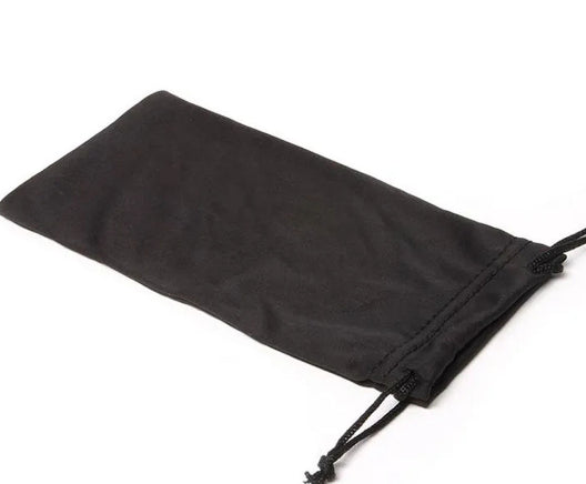 Sac de rangement pour lunettes de soleil à l'extérieur