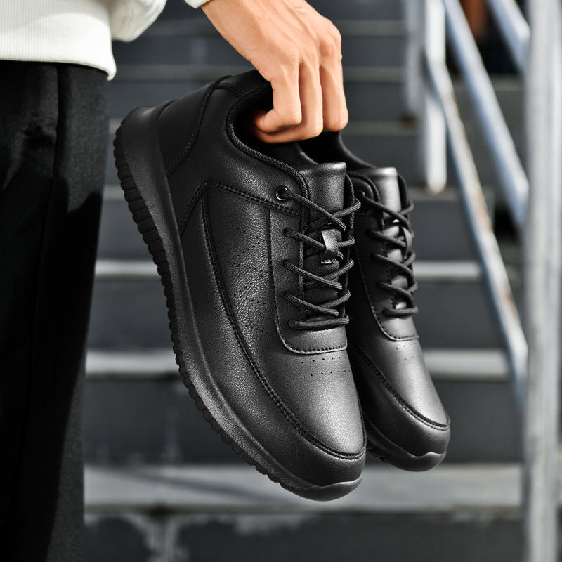 Chaussures de chef pour le travail dans la cuisine sont non glissante imperméable et résistant à l'huile