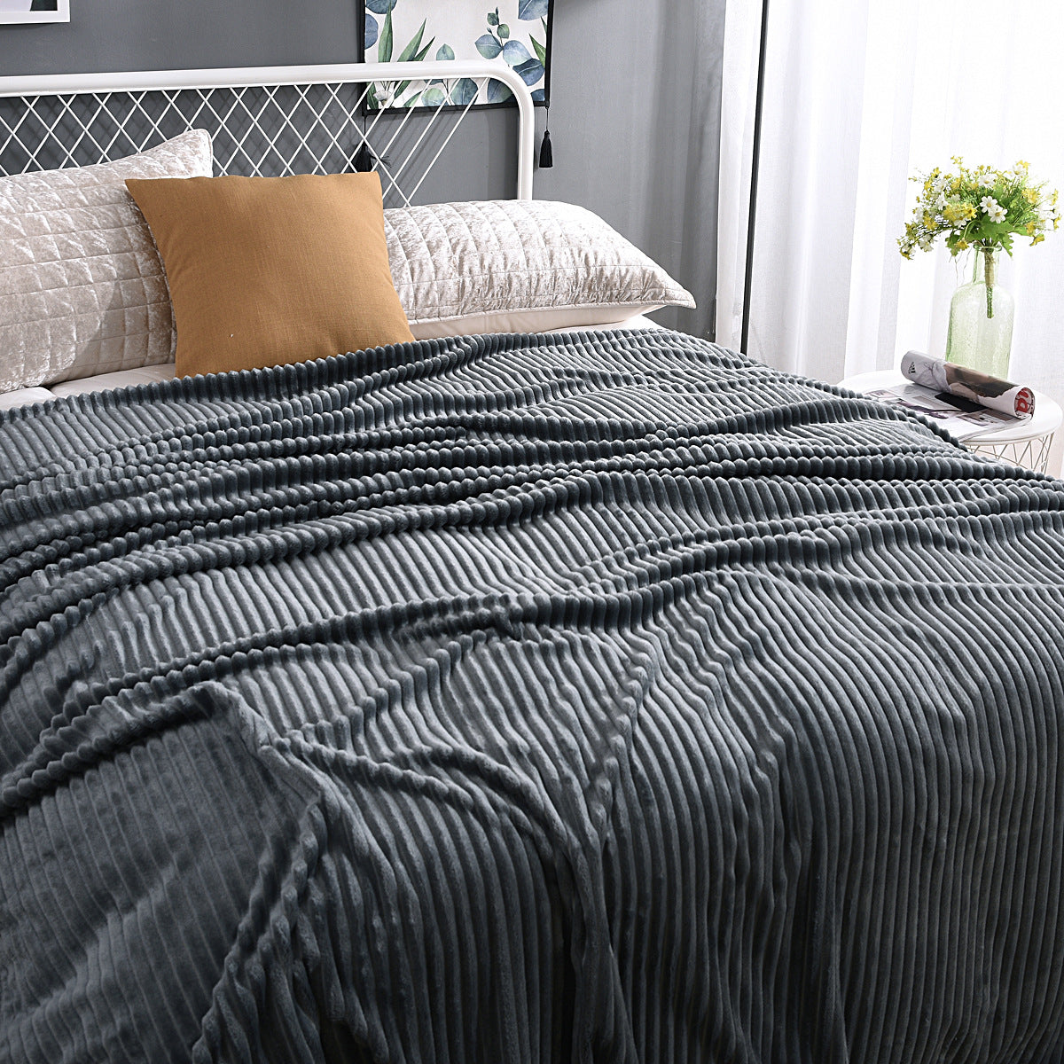 Solid Color Wide Vertical Stripe Cover
