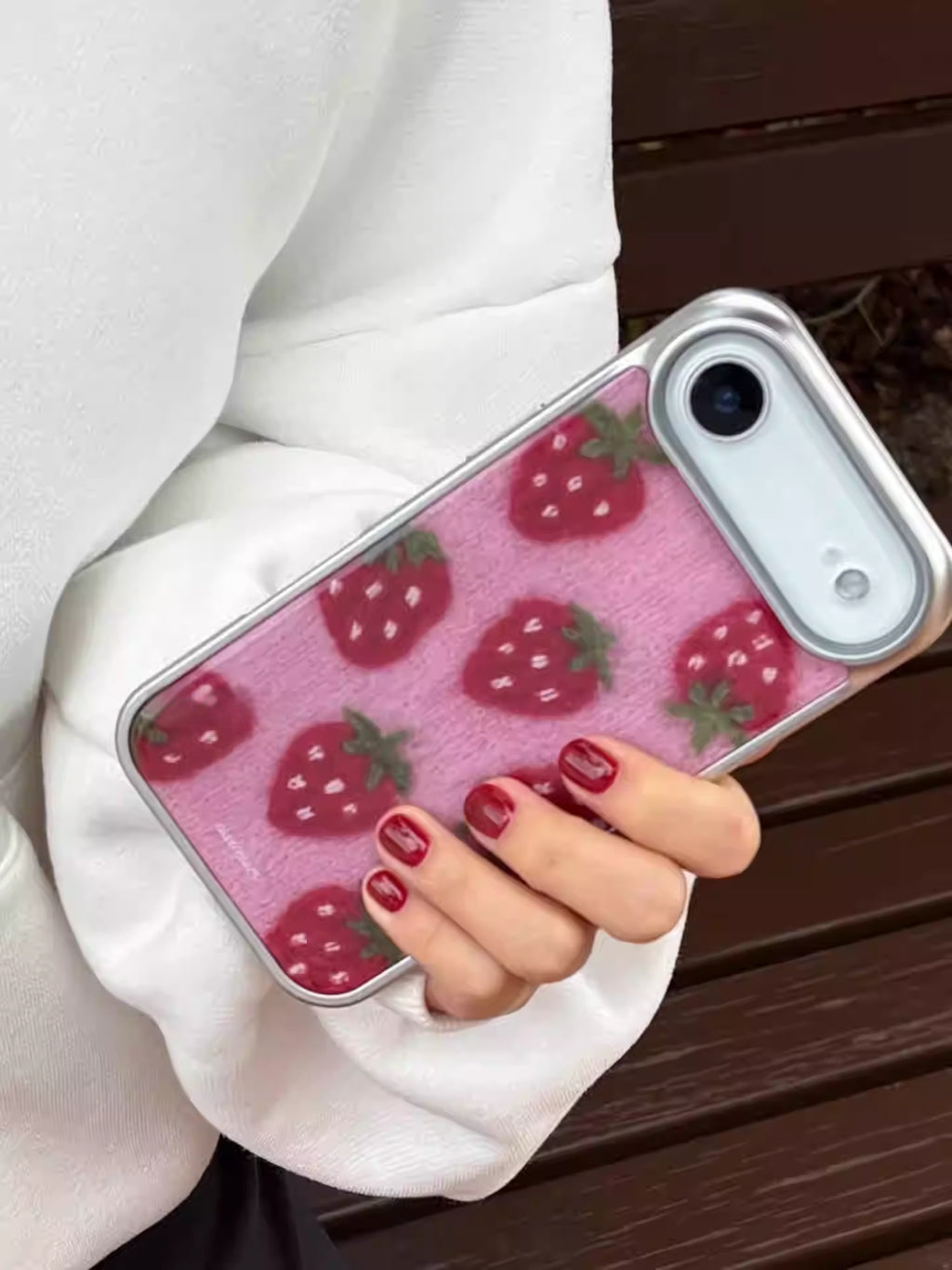 Strawberry Theme 16 Pro Max Protective Case