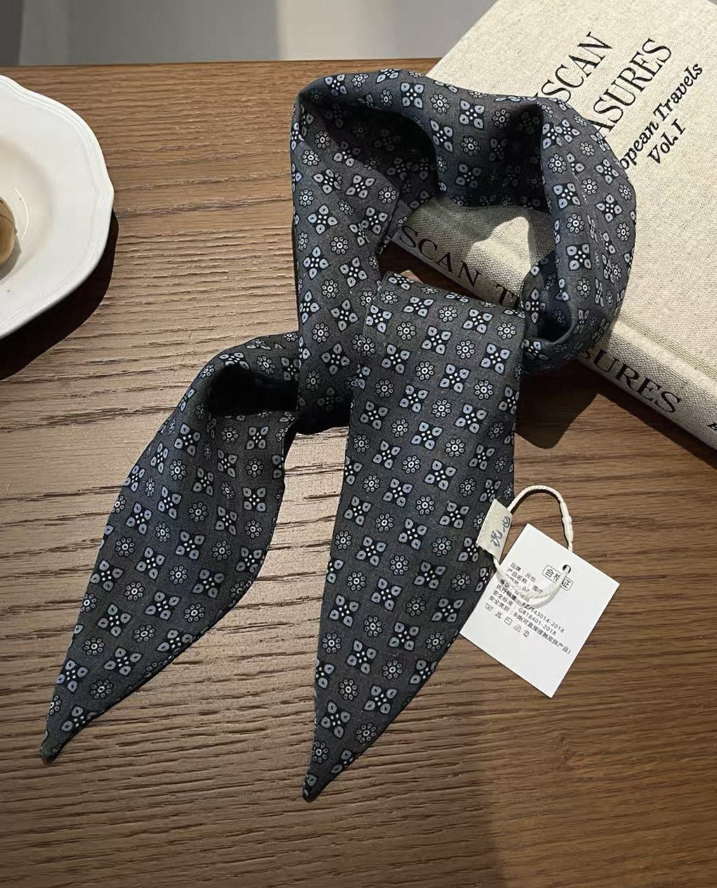 Écharpe de cou de style vintage chic polyvalente