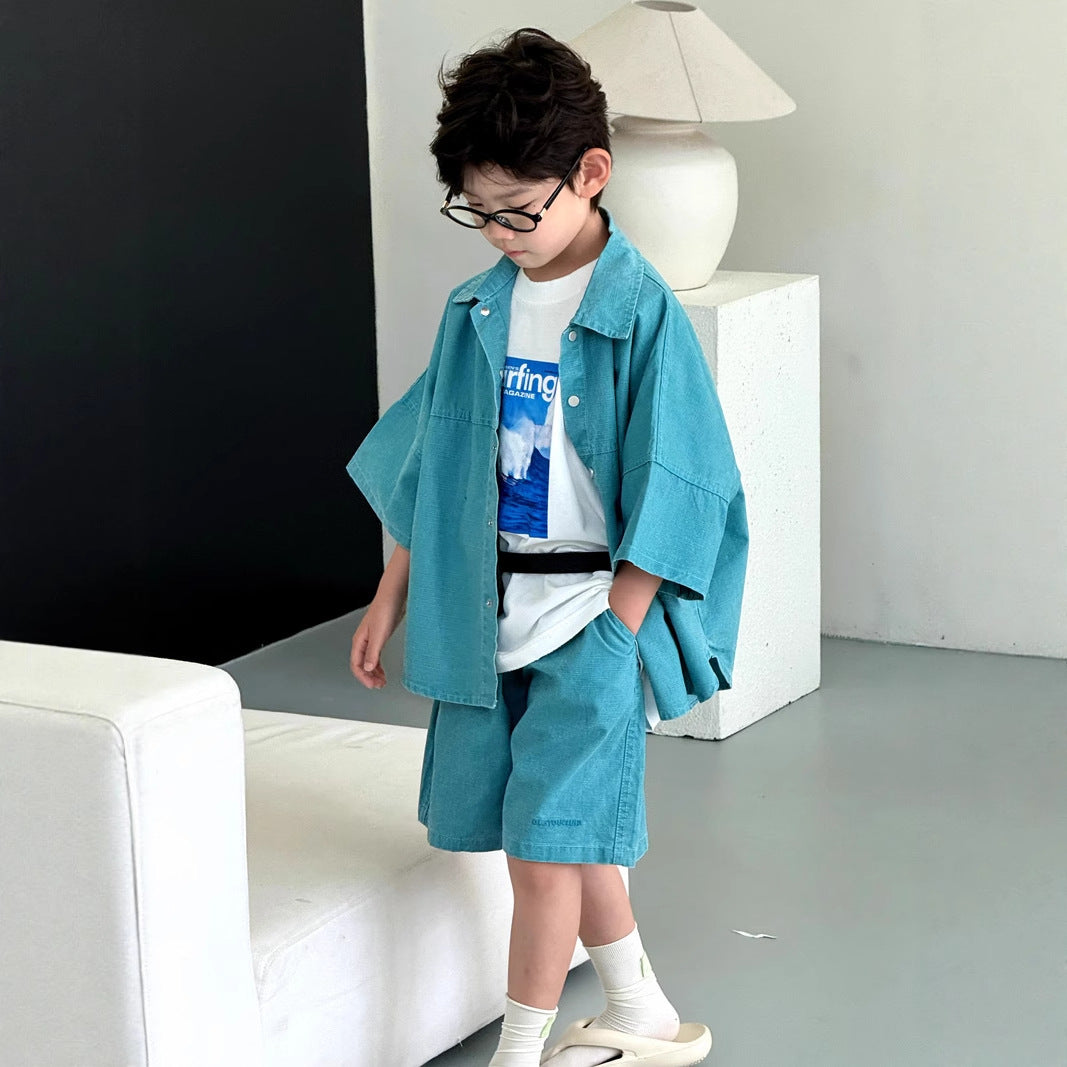 Slim short-sleeved stylish outfit for babies that is sure to turn heads