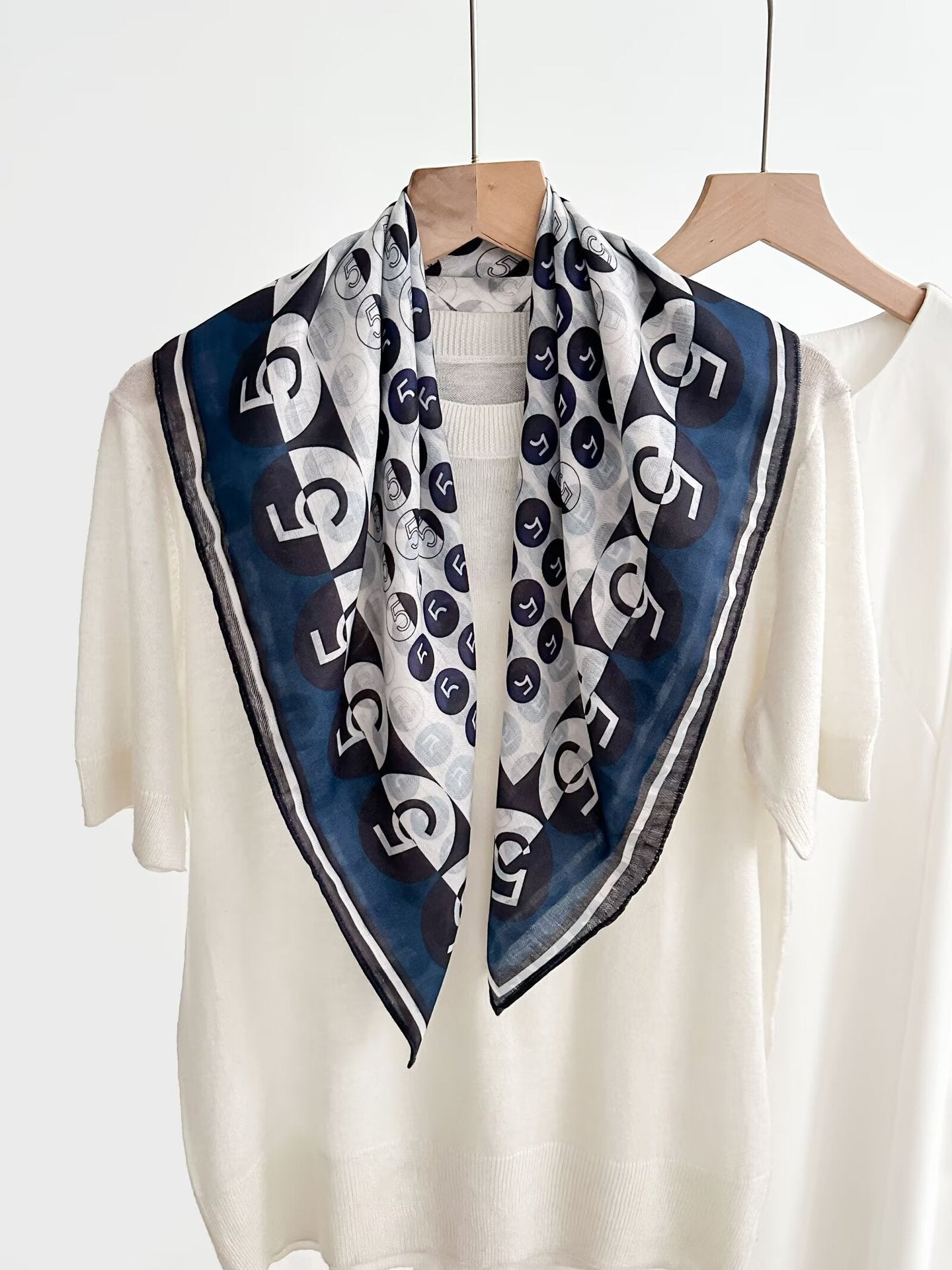 Echarpe de soie haut de gamme vintage pour femmes