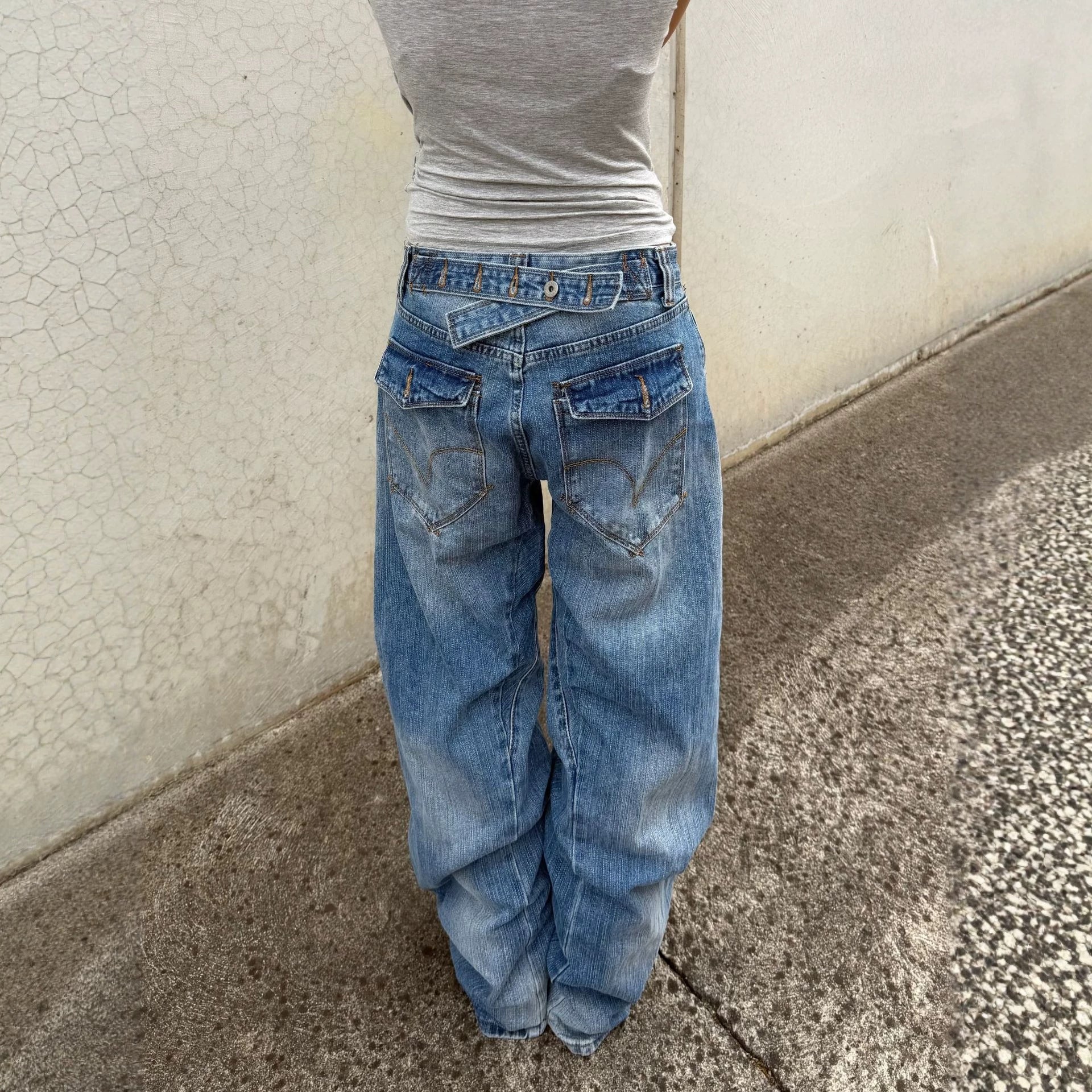 Jeans retro lavés pour femmes