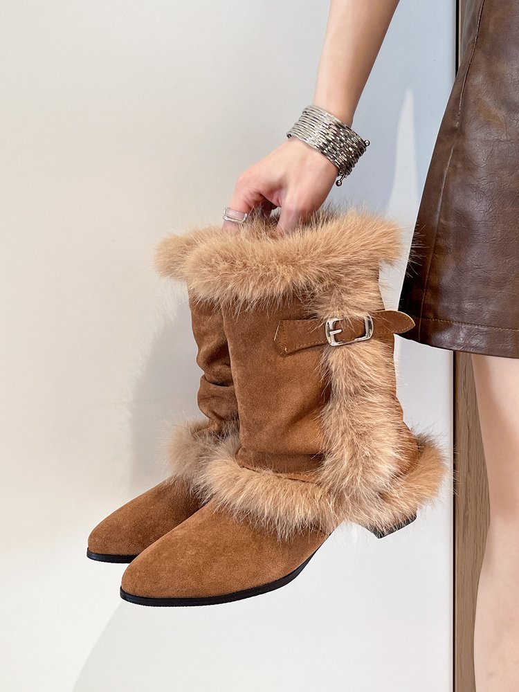 Bottes de neige d'hiver de grande taille à pointe pointue pour femmes