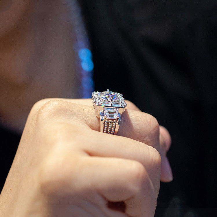Moissanite Luxury T Square Ring 18K Platinum Gold Diamond Ring Ensemble complet avec petit diamant