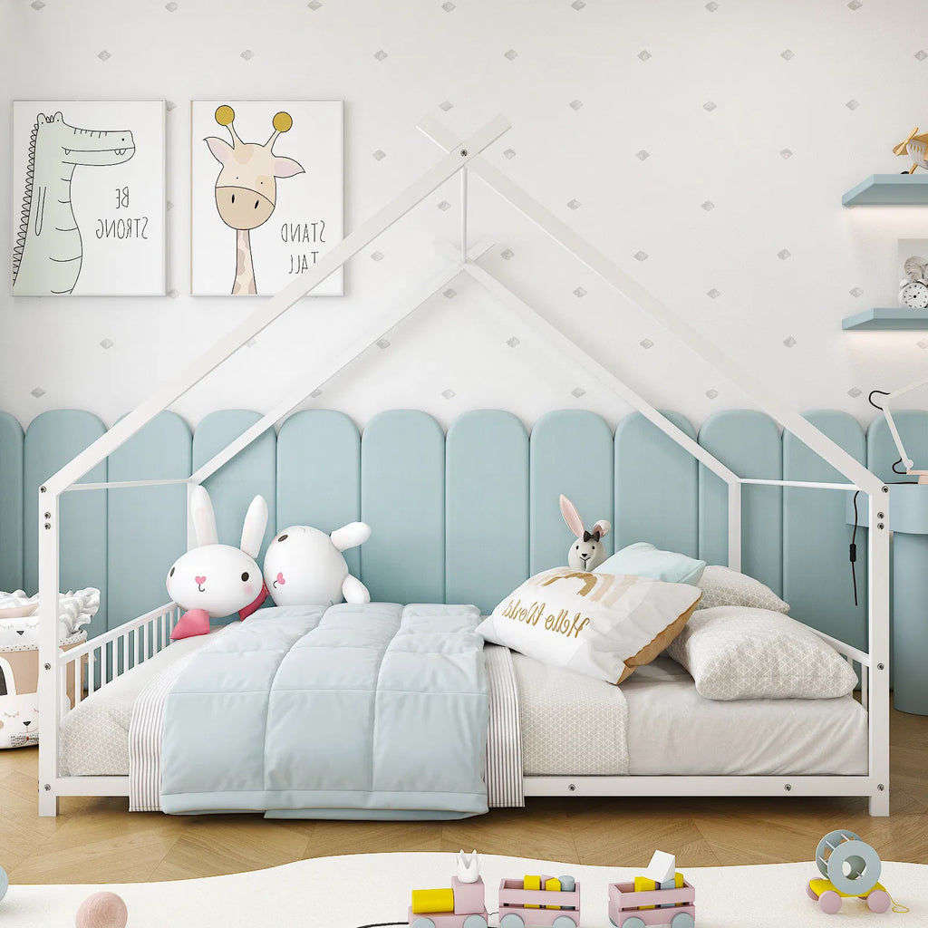 Maison de lit plat blanc en forme avec garde-corps latéraux Lit de fer pour enfants jumeaux