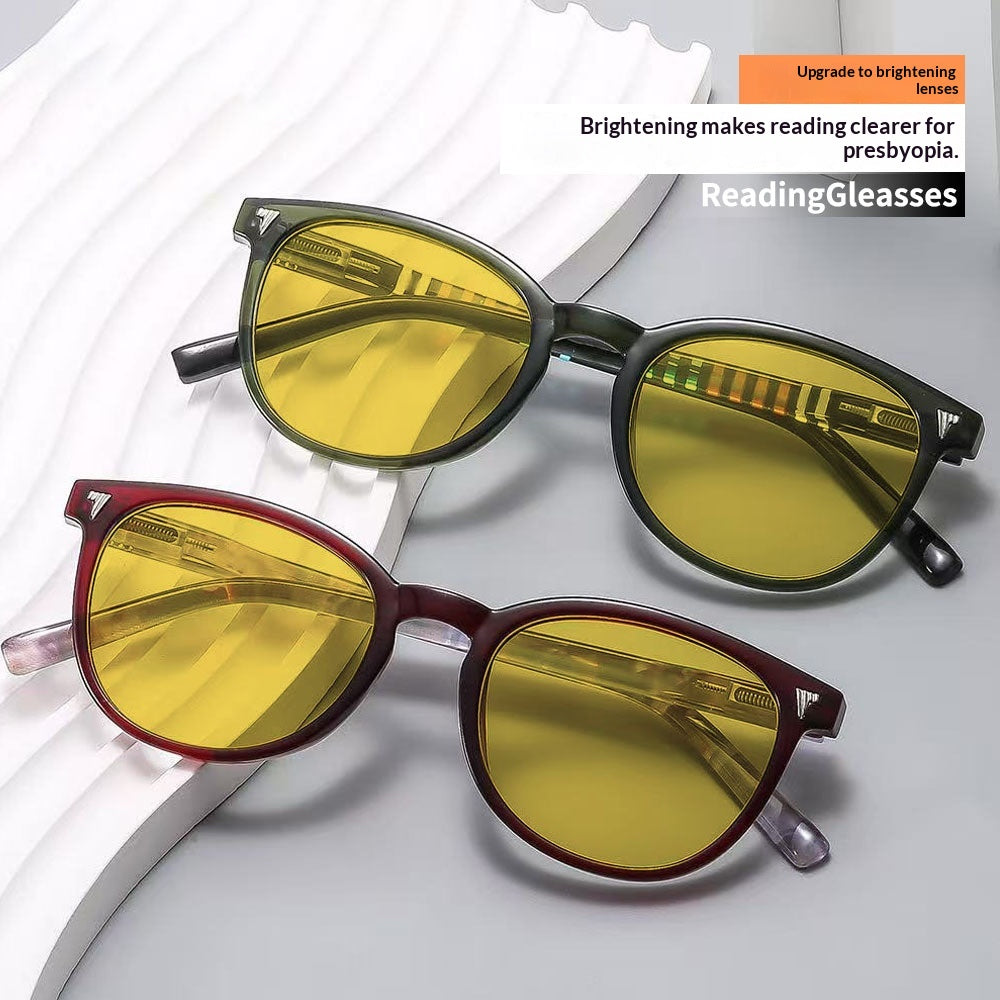 Lire pour les personnes âgées et d'âge moyen améliore la clarté des lunettes de lecture