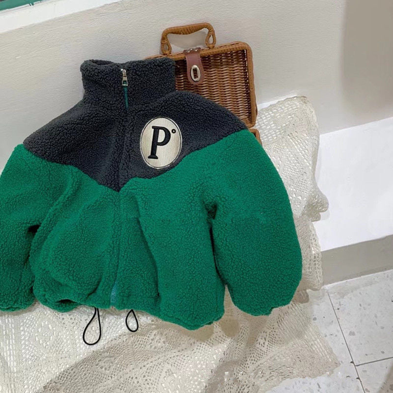 De plus, les vêtements en coton chaud épais pour les garçons et les filles