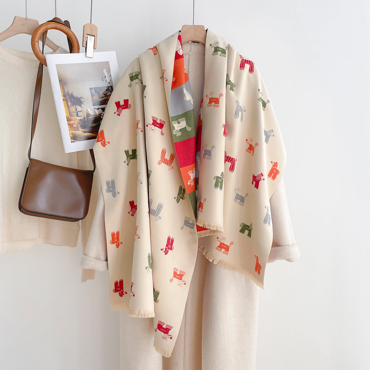 AutomneHiver Caricature Curly Puppy Jacquard Scarf
