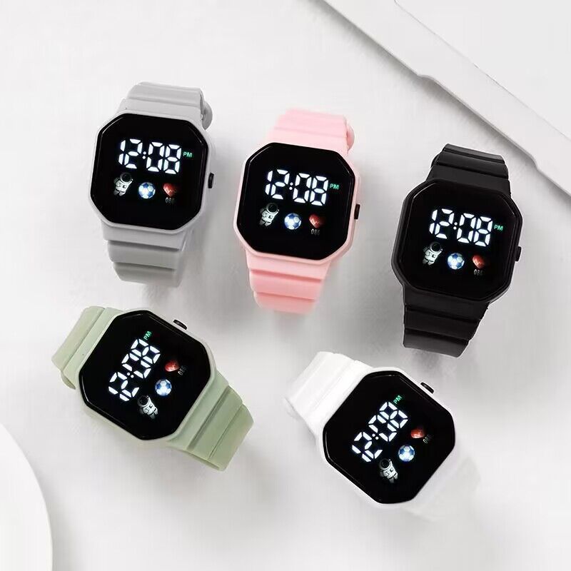 Sleek, Fashionable, Niche-design Montre numérique étanche