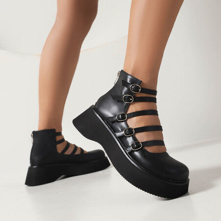 Chaussures haut de gamme pour femmes avec une ceinture en cuir épaisse