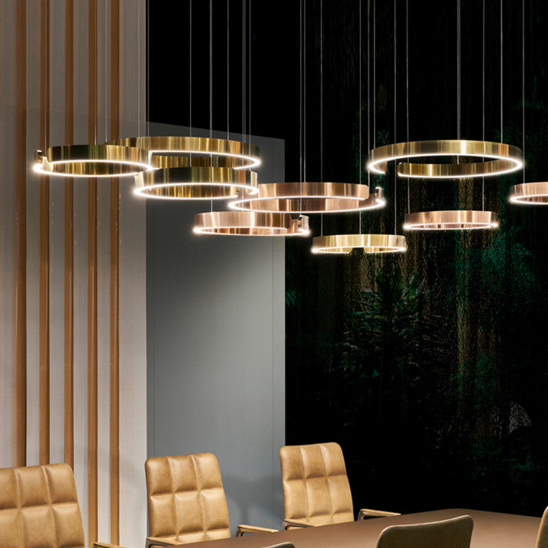 LED Full-spectrum salle à manger moderne Chandelier avec un design léger et luxueux
