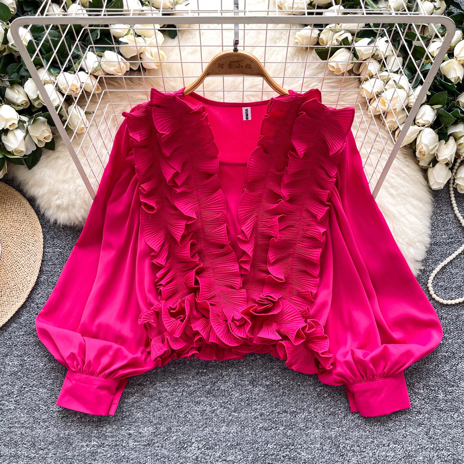 Socialite Court-Style Top avec les manches et l'ourlet volant