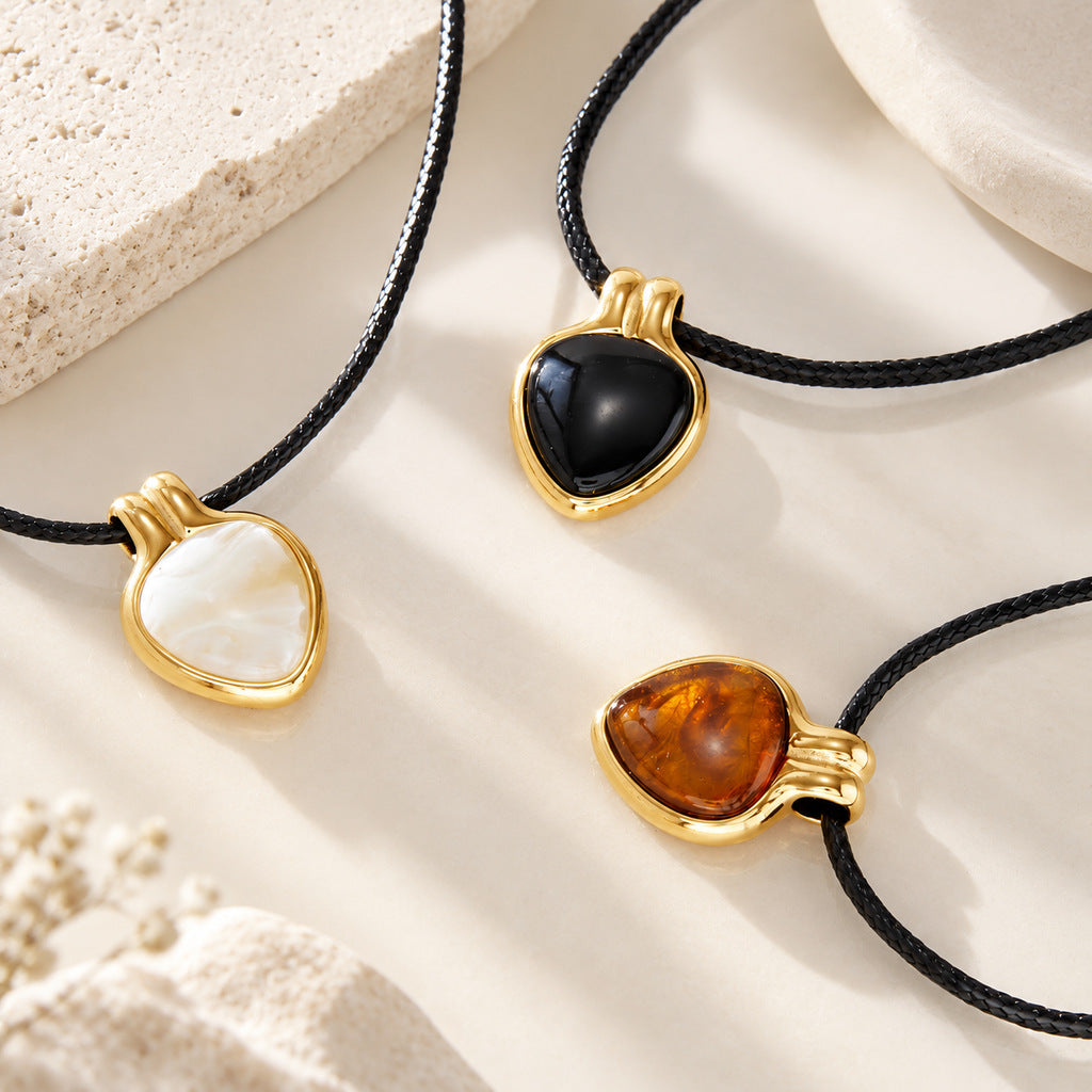 Collier en acier au titane pour les femmes