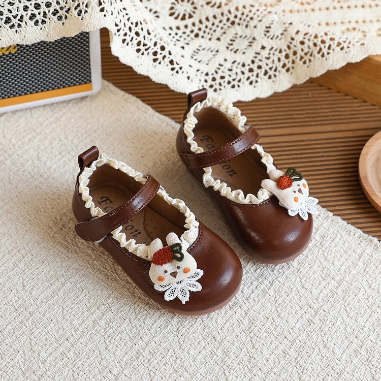 Chaussures en cuir de style britannique
