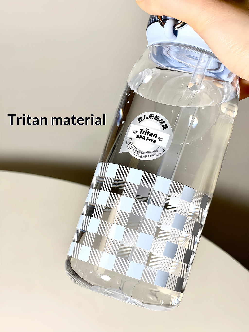 Coupe en plastique de qualité alimentaire de grande capacité avec une paille à double usage