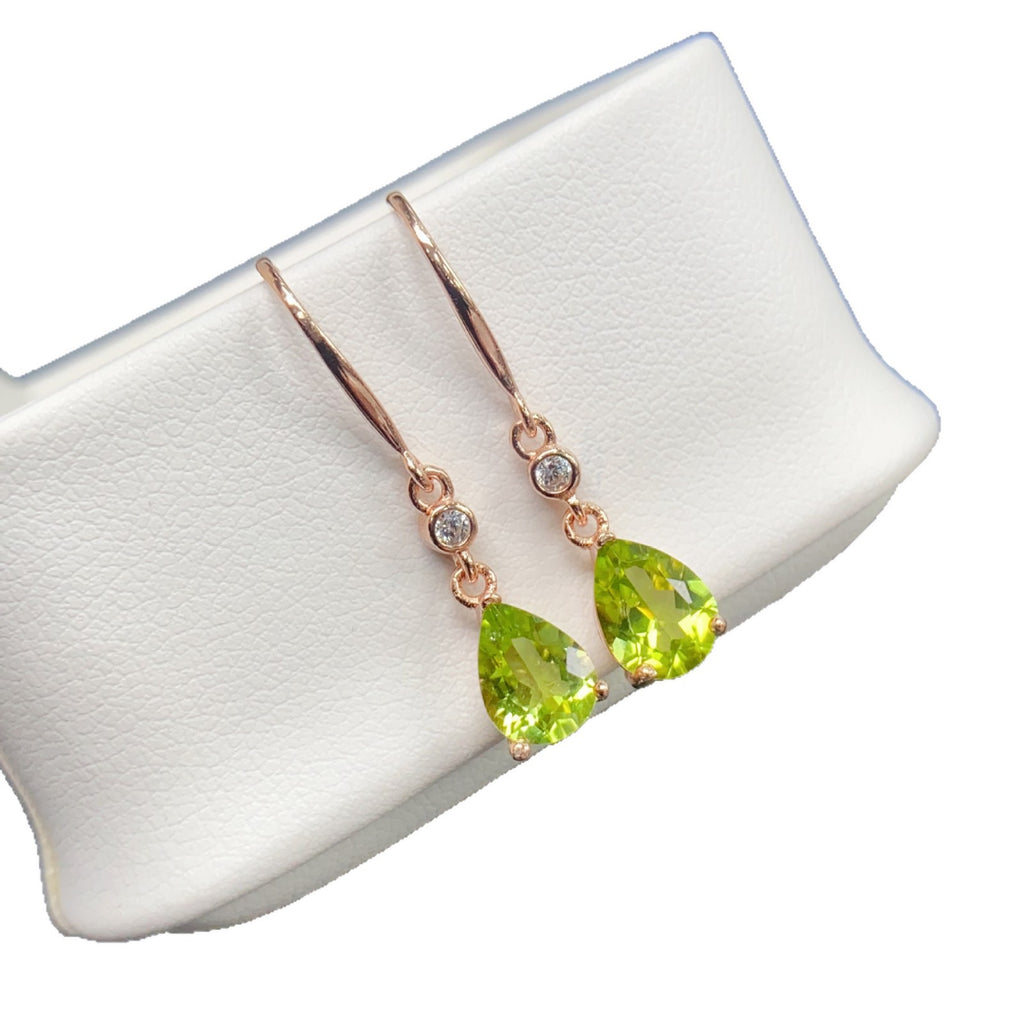 Boucles d'oreilles Peridot Stud naturelles S925 Silver Vacation Style