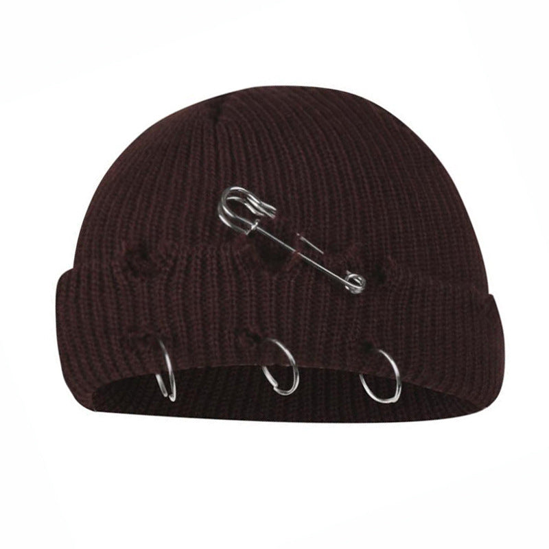 Bonnet en tricot à épingles en fer
