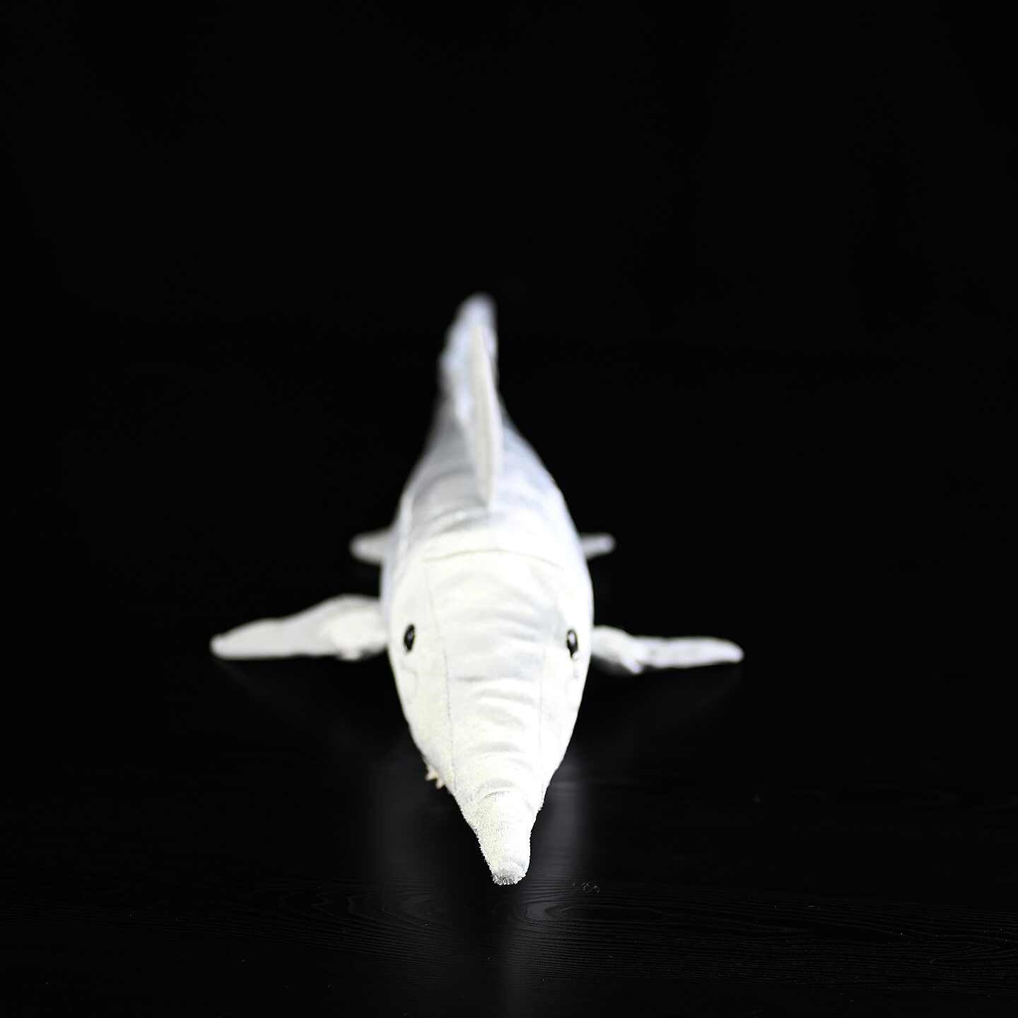 Jouet d'origine en peluche de requin argenté à long nez