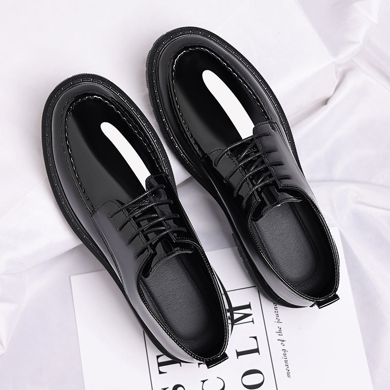 Chaussures en cuir décontracté de style nouveau pour hommes avec un fini poli