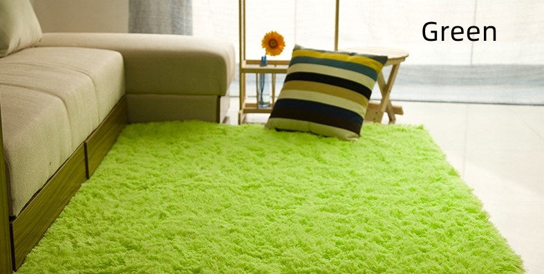 Salle de séjour table basse chambre lit côté lit non-dérapant peluche tapis