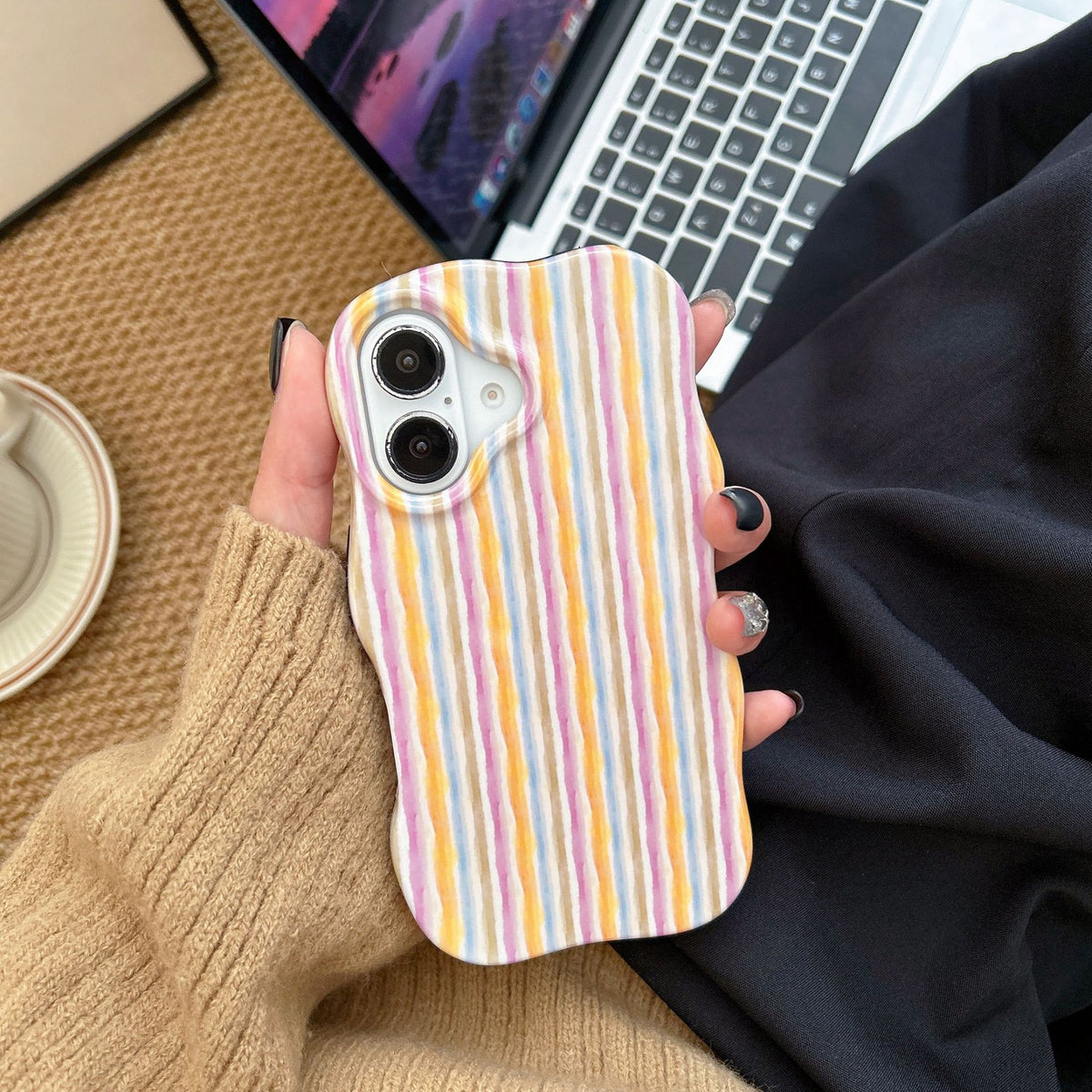 Niche Color Block Scratched Phone Case