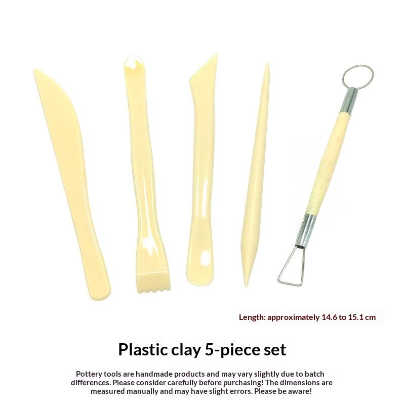 Ensemble d'outils de poterie et de sculptation en argile