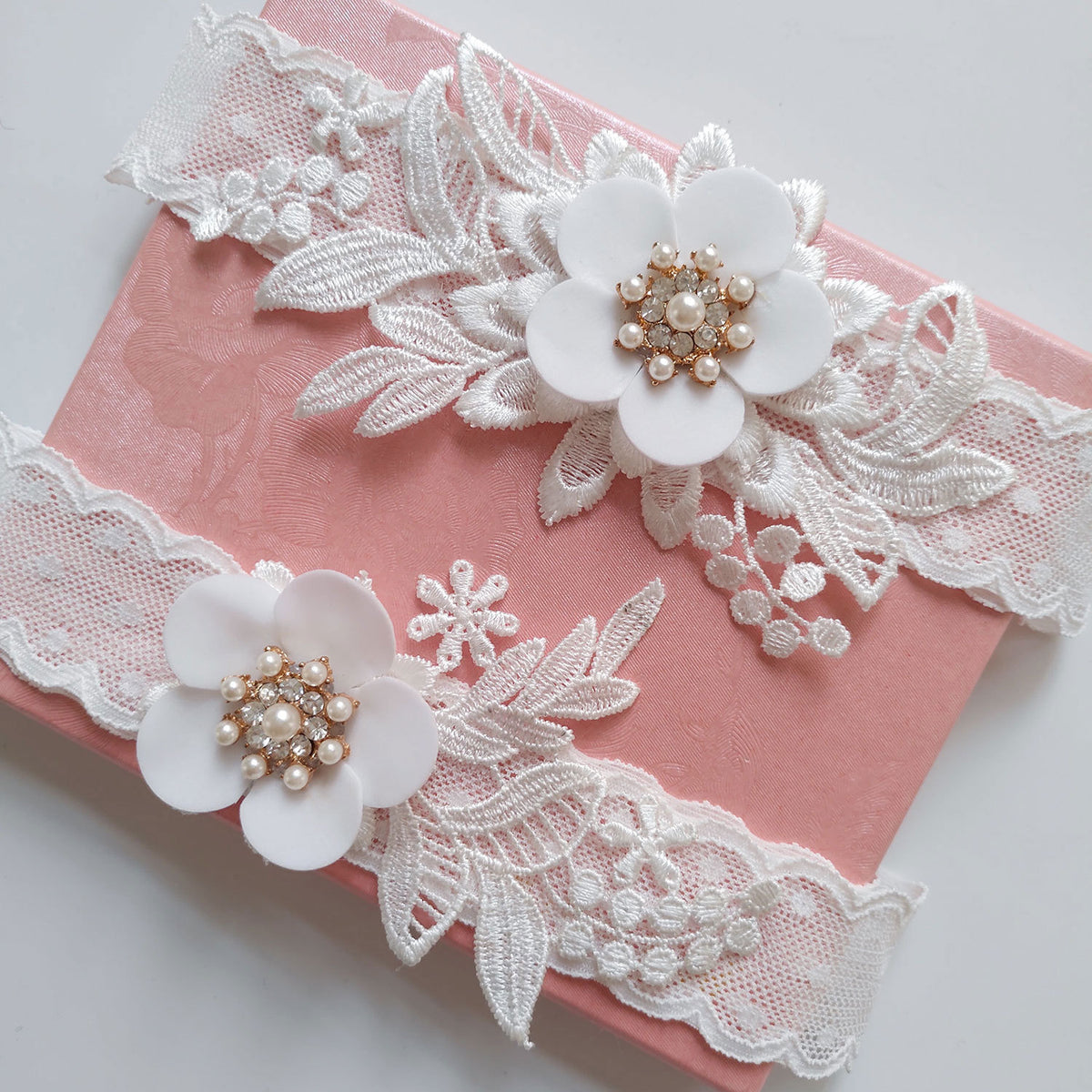 Chaussettes de jambe de fleur de perle