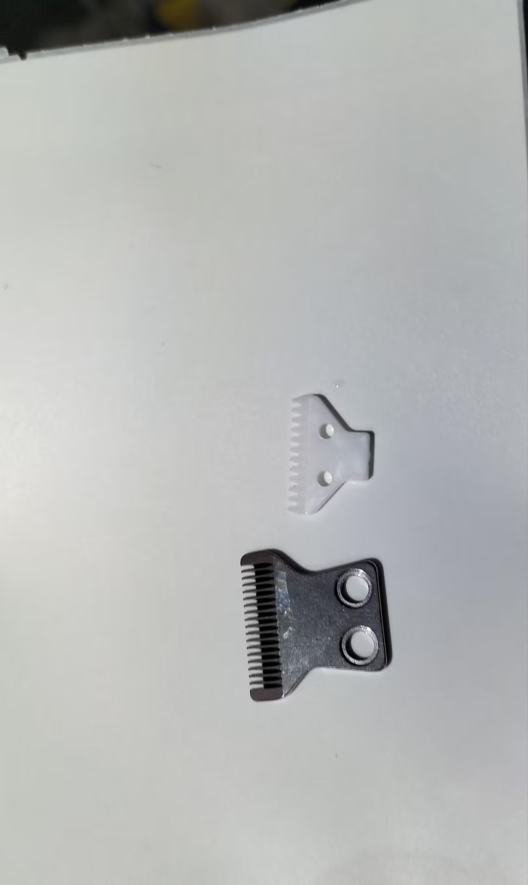 Animaux de compagnie Paw Trimmer avec lumière LED entièrement imperméable aux cheveux de chien Trimmer avec LED Display Dog