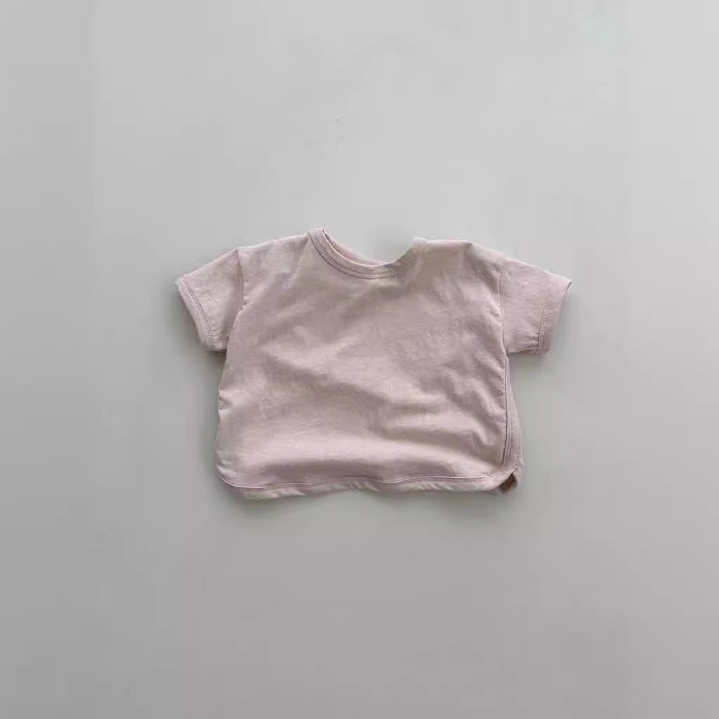 Versatile crew-neck short-sleeved top