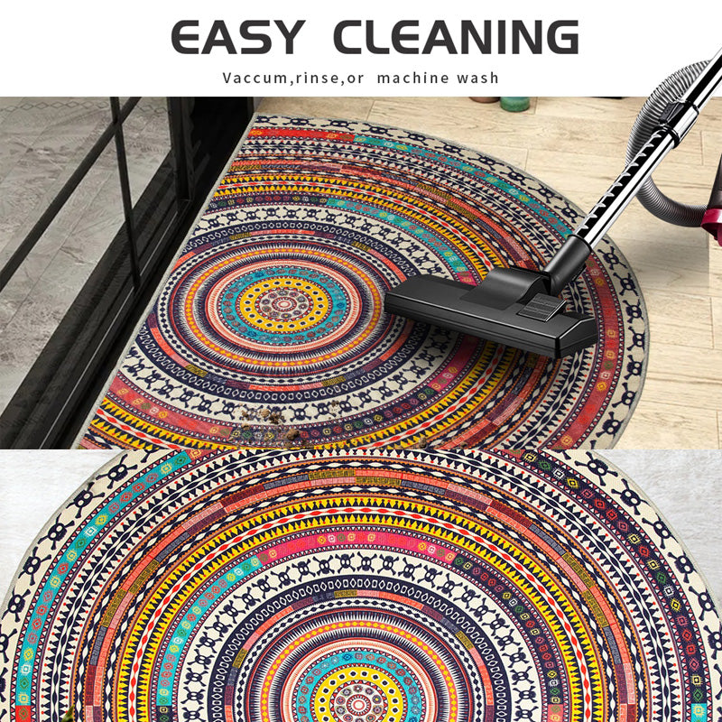 Tapis semi-circulaire ancien bohème