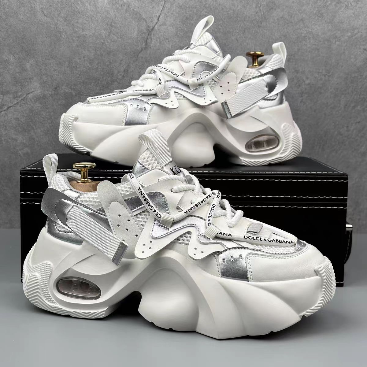 Hommes Chaussures Casual avec Mesh Respirant et une Plateforme Sole Pour la Hauteur Ajoutée
