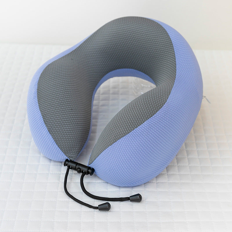 Equipé d'une sangle réglable en boucle noire