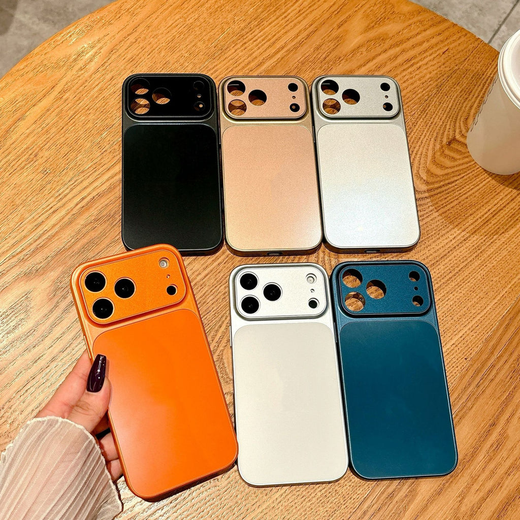 Boîtier grand format pour iPhone avec une finition douce et résistante à la chute