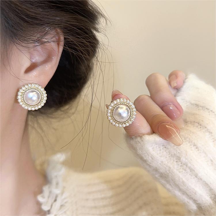 Boucles d'oreilles en écailles de fleurs rétro esthétiques
