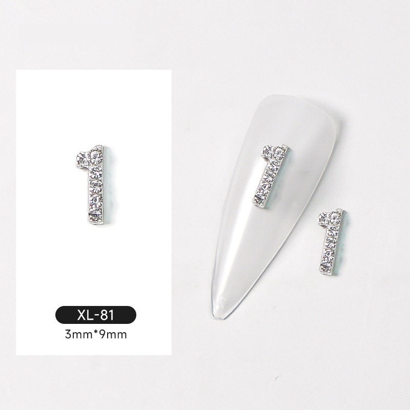 Décoration de clou en alliage de diamant brillant numérique argent