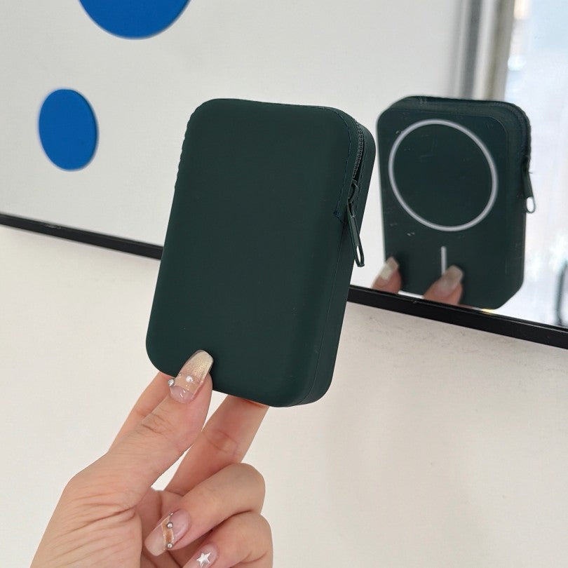 Pièce magnétique en silicone et support de carte avec poche de stockage de support