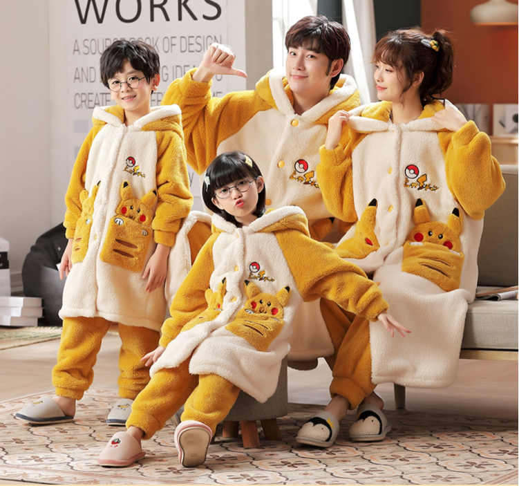 Automne et hiver Parent-enfant Coral Velvet Pyjamas Famille de trois enfants Grande Taille Th