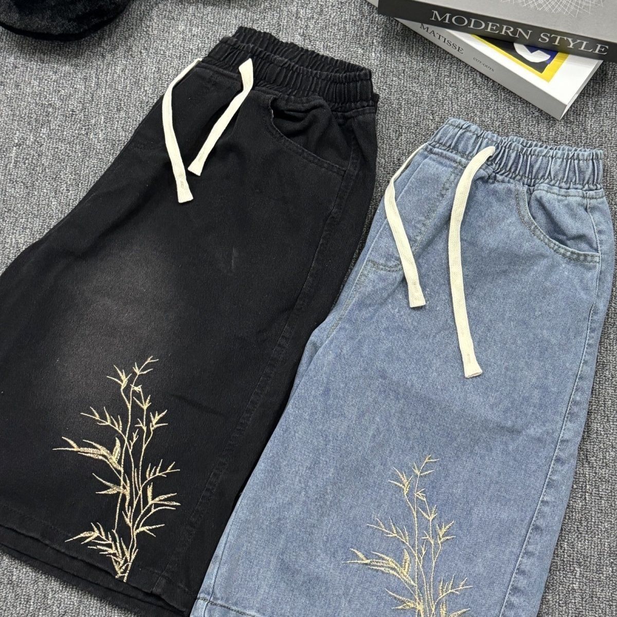 Short en denim brodé homme Large-leg Longueur de cinq points