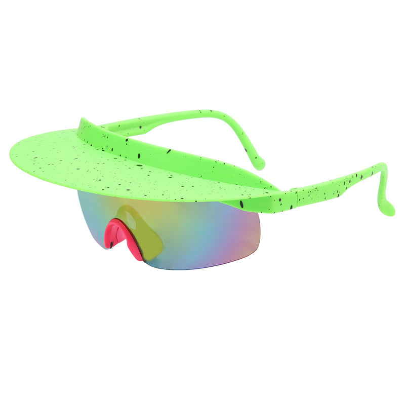 Grande cadre lunettes de vélo sont mode et coloré